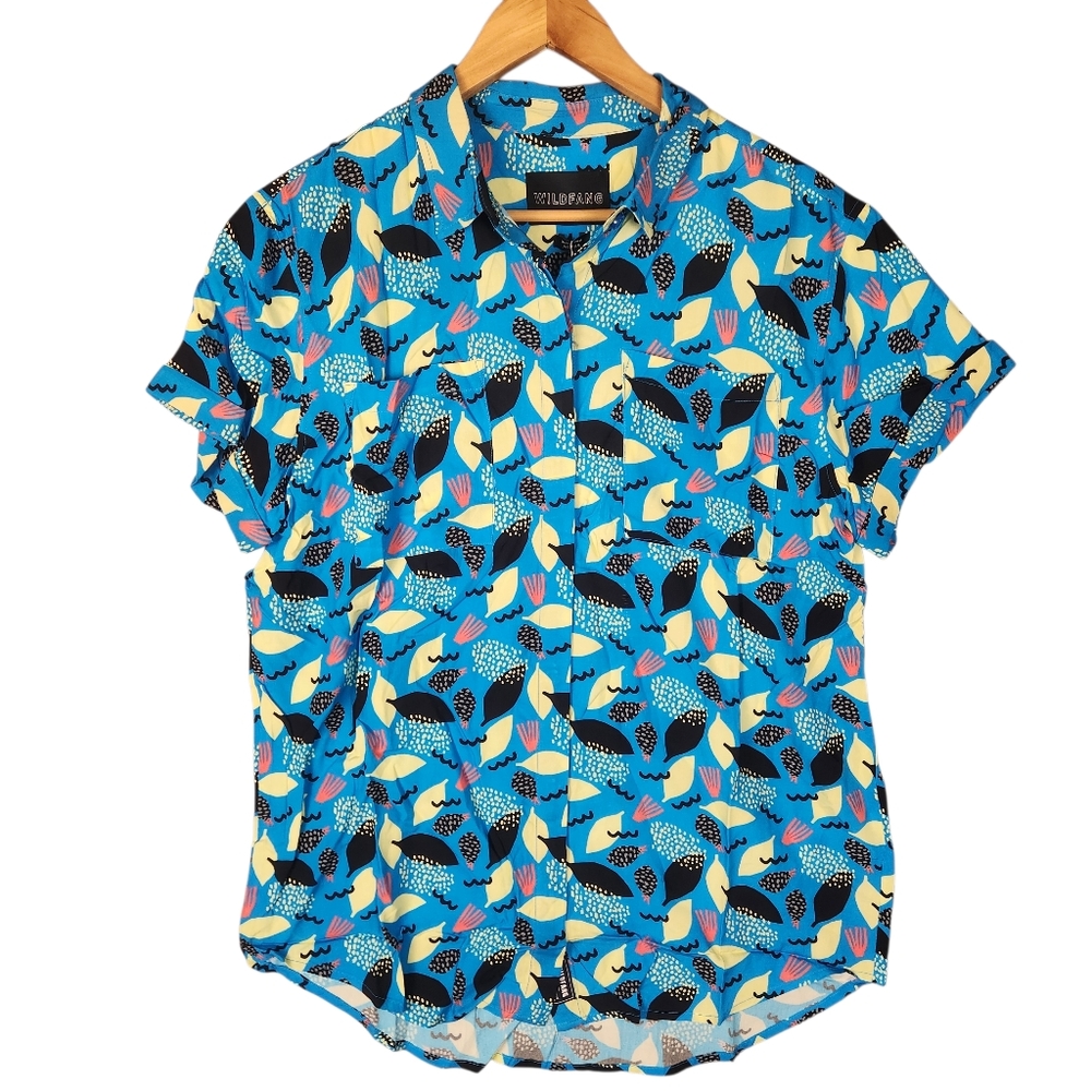 Wildfang Empower Blue Abstract Leaf Patterned Short-Sleeve Button Up